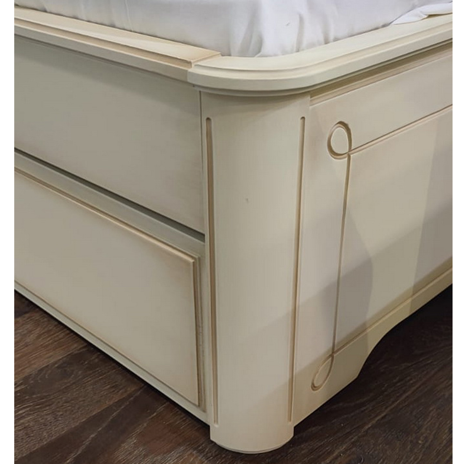 Кровать мягкая массив с ящиком Бетти №37 1200х2000