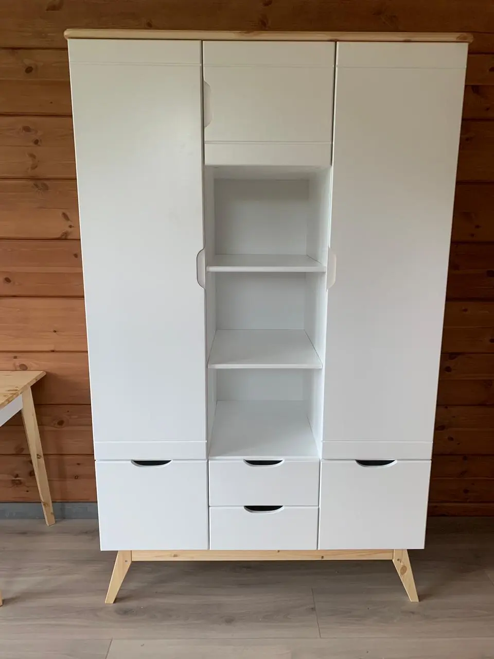 Шкаф детский с 4 ящиками массив сосны ТК №2 3-ств.