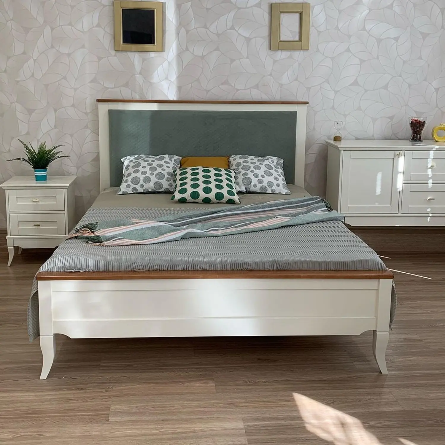 Кровать "Римини"1600х2000 с мягким изголовьем