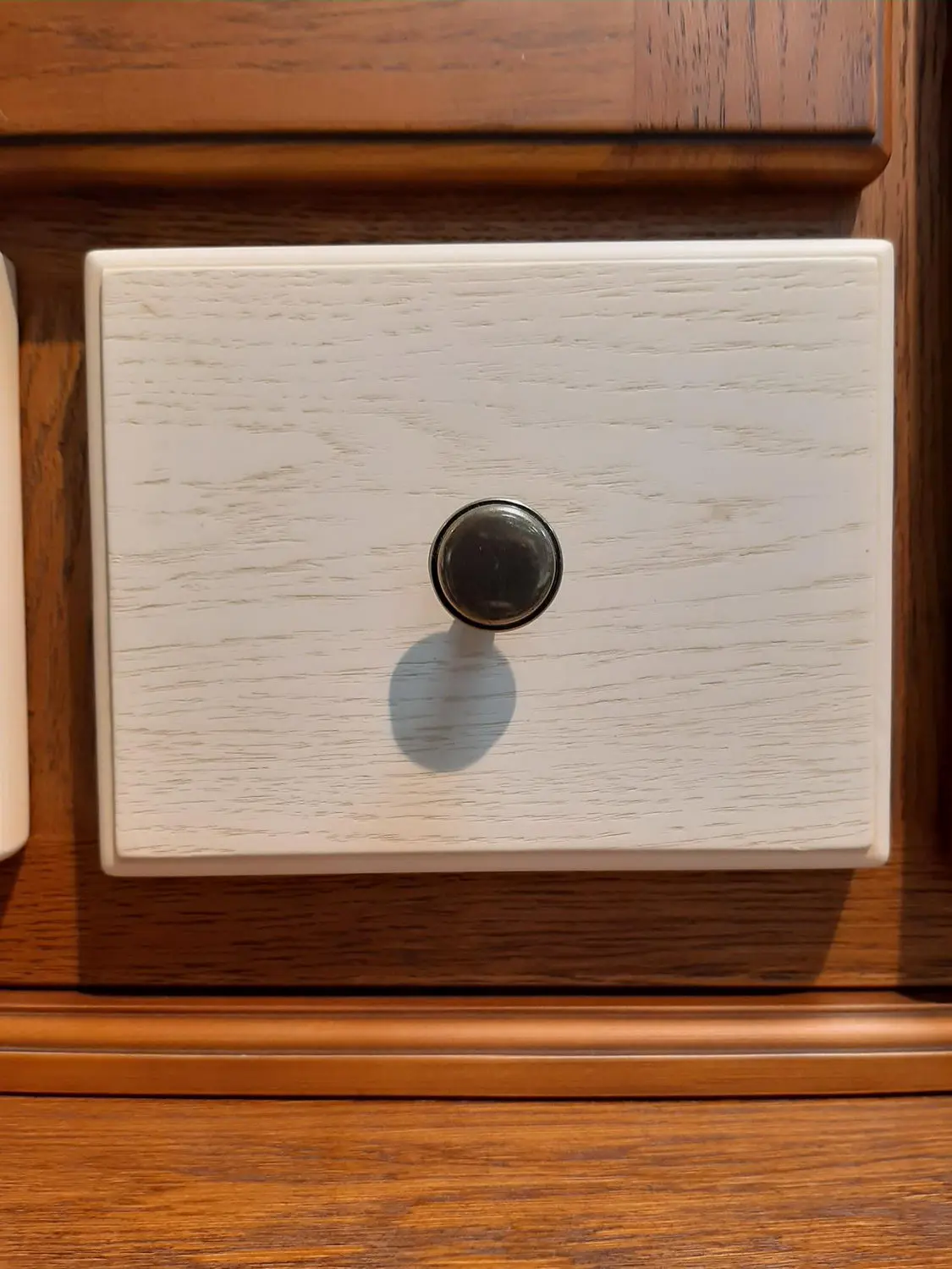 Сервант 3 створчатый  Бьерт 1-56 сосна