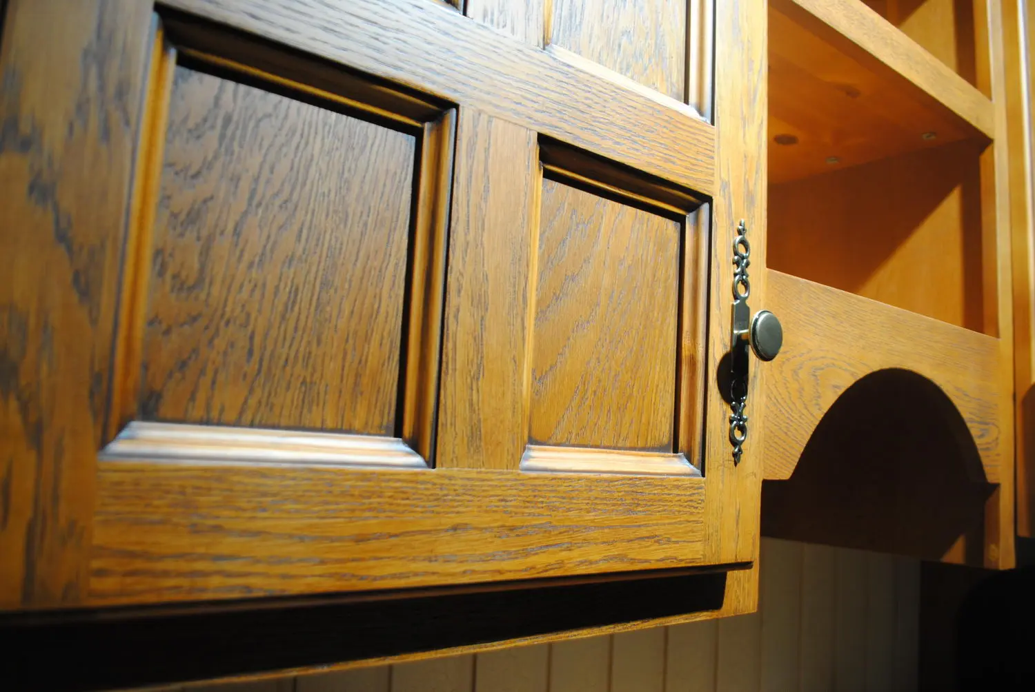 Сервант Валенсия 2-23  сосна