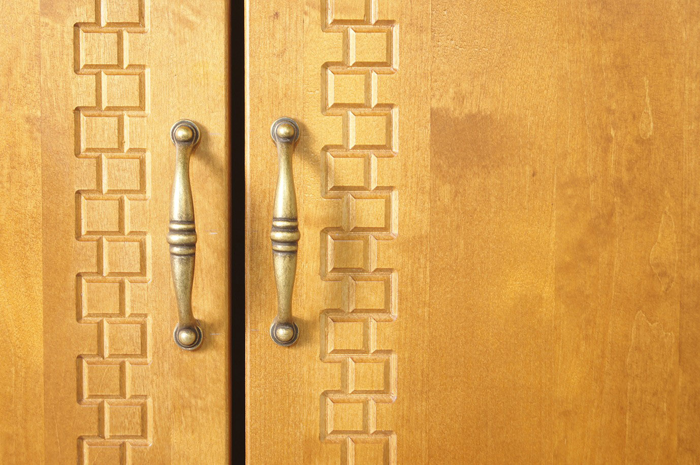 Двустворчатый шкаф с ящиками "Gouache Birch"