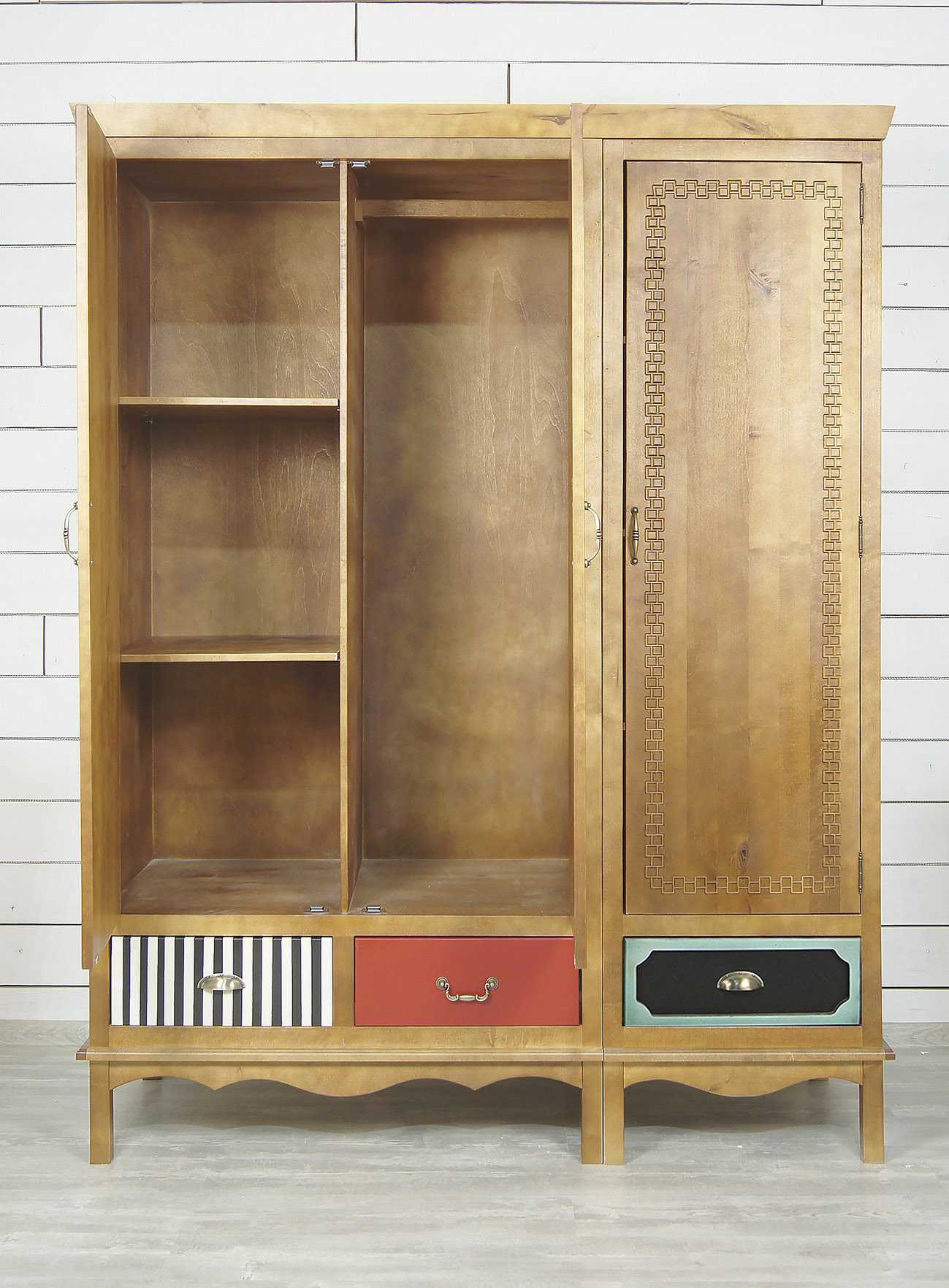 Шкаф трехстворчатый 3 ящика "Gouache Birch"