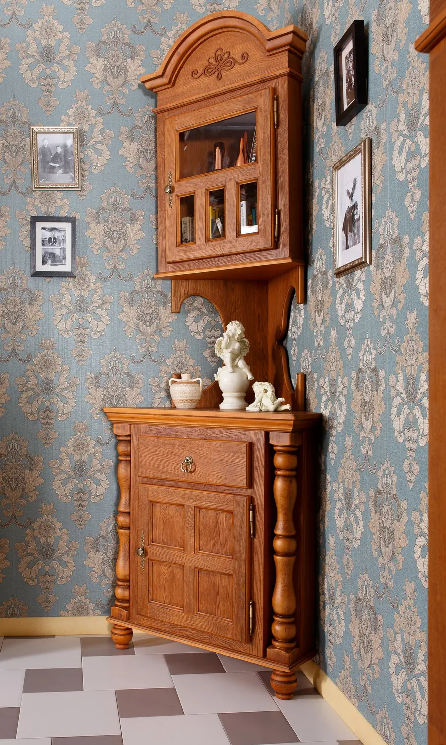 Бьерт и Валенсия