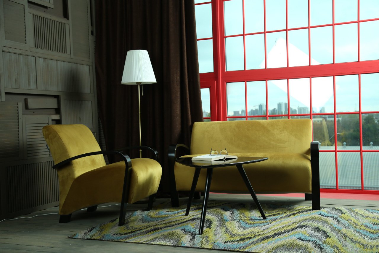 кресло Балатон  Охра каркас  Чёрный