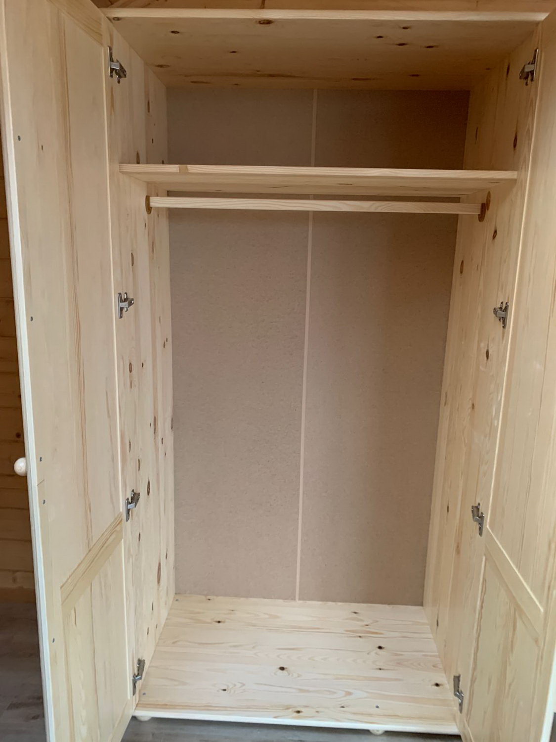 Шкаф с зеркалом из массива ШМЦ-103