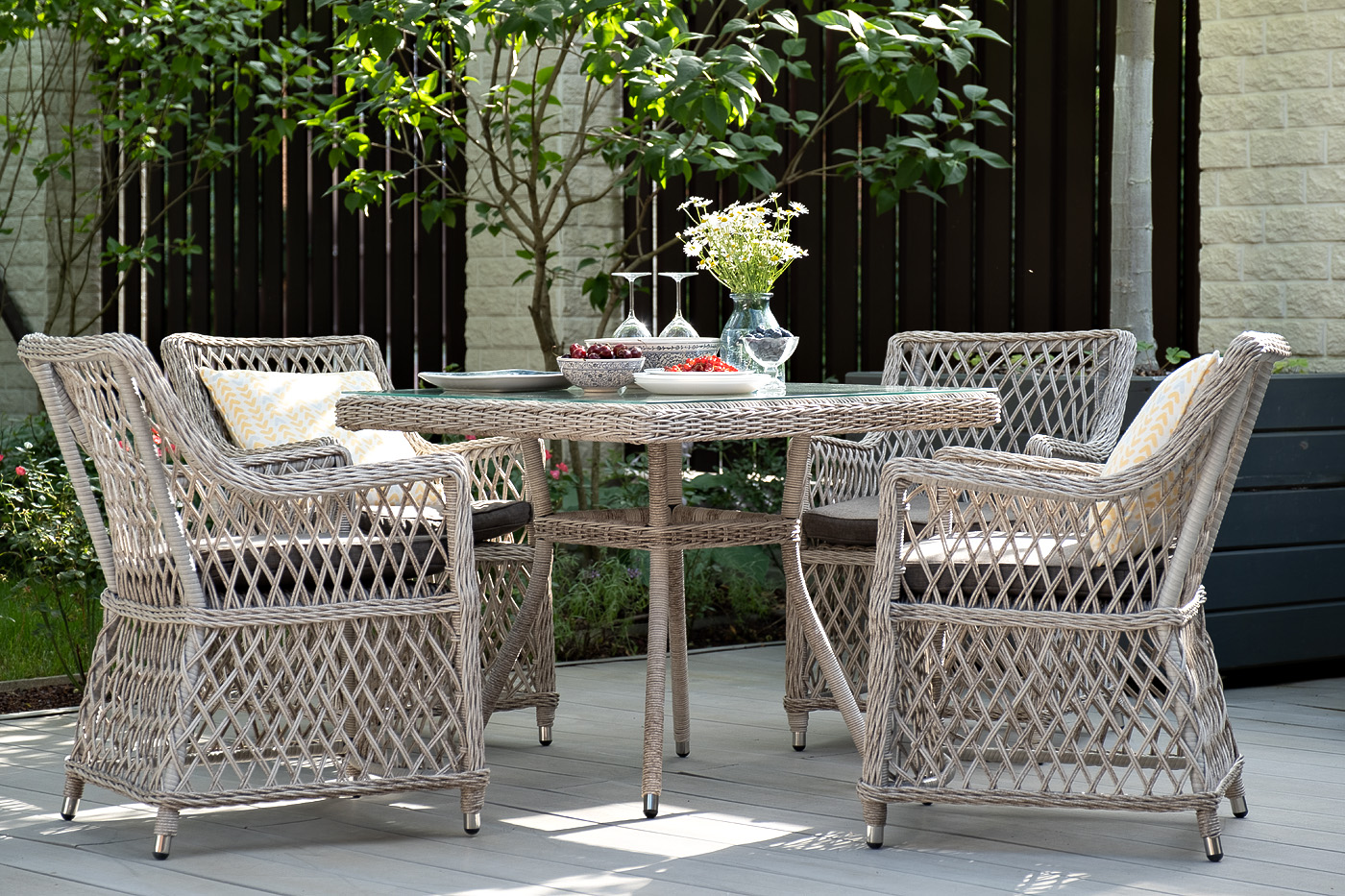 "Арлиш" обеденная группа плетеная на 4 персоны, цвет бежевый