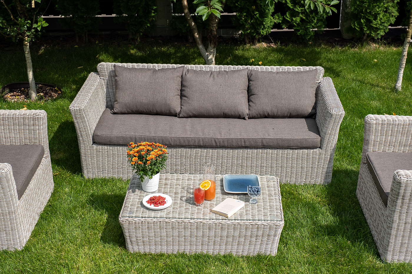 "Капуто" журнальный столик из искусственного ротанга, цвет бежевый