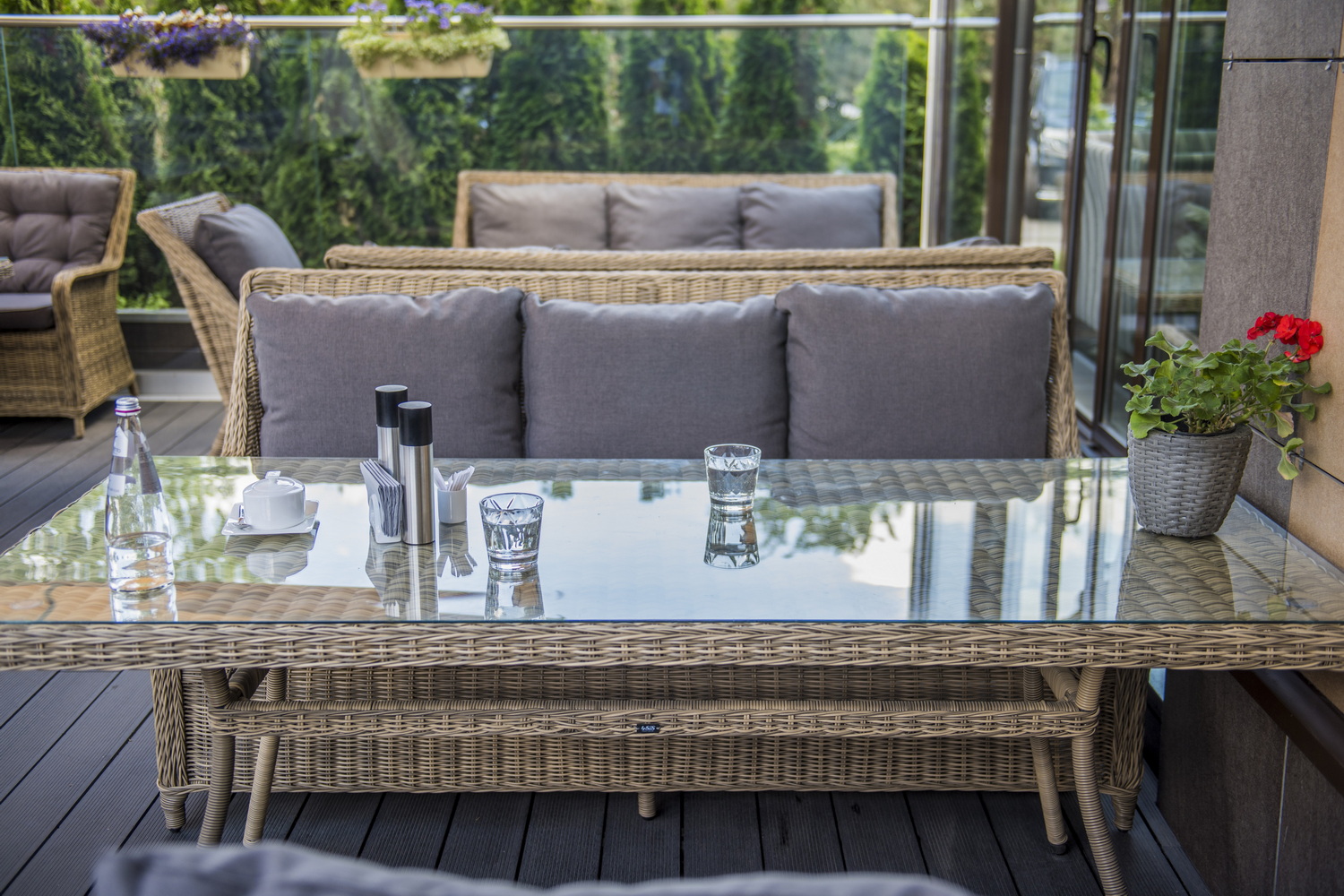 "Латтини" плетеный стол из искусственного ротанга 160х90см, цвет соломенный