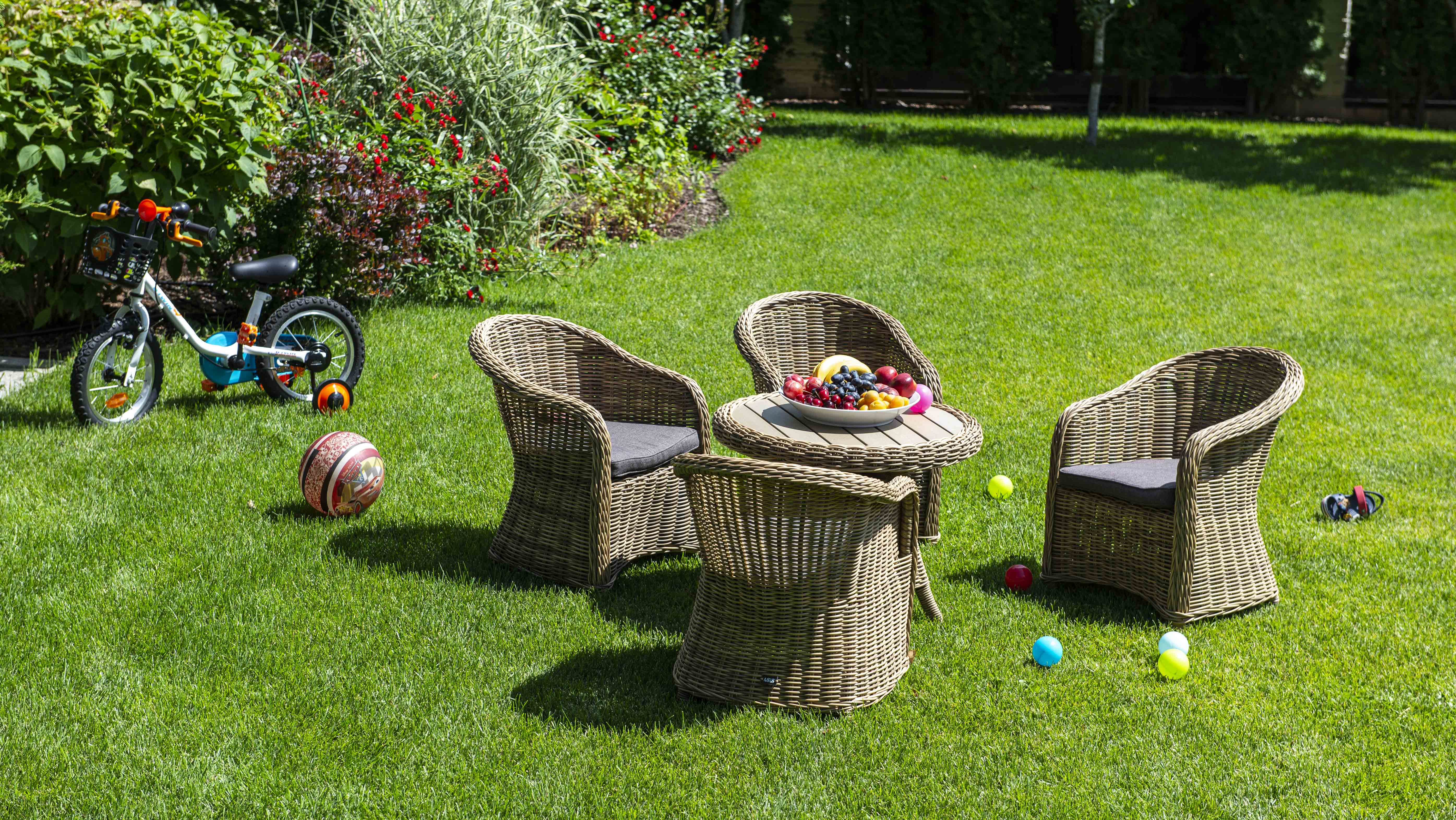 "Равенс" кофейный стол из искусственного ротанга, цвет соломенный