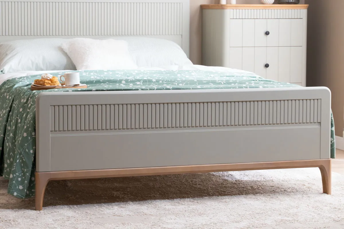 Кровать массив сосны Грета №2 1600х2000